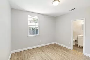 915 Cameron Ave, Dallas, TX 75223 - Photo 10