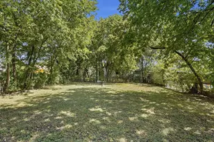 2212 Lea Crest Dr, Dallas, TX 75216 - Photo 24