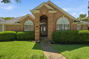 8417 Castle Creek Rd, North Richland Hills, TX 76182 - Photo 4