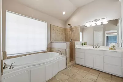 8417 Castle Creek Road, North Richland Hills, TX 76182 - Photo 28