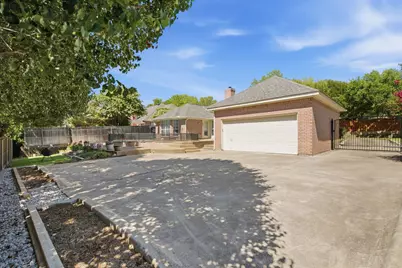 8417 Castle Creek Road, North Richland Hills, TX 76182 - Photo 36