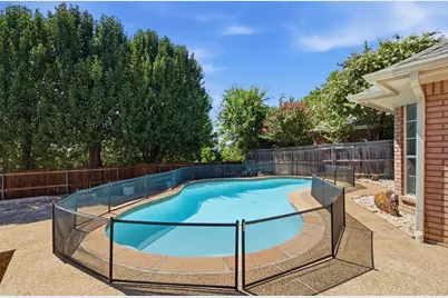8417 Castle Creek Road, North Richland Hills, TX 76182 - Photo 32