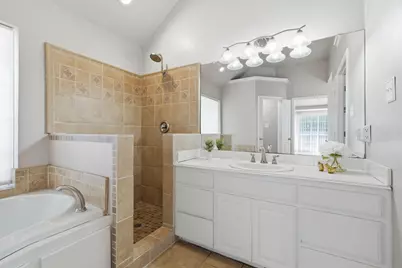 8417 Castle Creek Road, North Richland Hills, TX 76182 - Photo 30