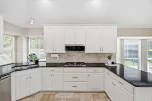 8417 Castle Creek Rd, North Richland Hills, TX 76182 - Photo 16