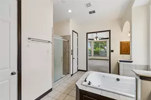 2655 Waterfront Dr, Grand Prairie, TX 75054 - Photo 16