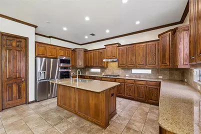 2655 Waterfront Drive, Grand Prairie, TX 75054 - Photo 10