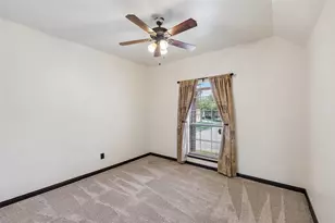 2655 Waterfront Dr, Grand Prairie, TX 75054 - Photo 18