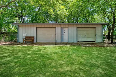 202 4th Street NW, Paris, TX 75460 - Photo 2