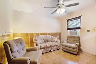 202 4th St NW, Paris, TX 75460 - Photo 6