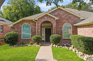 5554 Canyon Lands Dr, Fort Worth, TX 76137 - Photo 4
