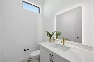 4635 Manett St, Dallas, TX 75204 - Photo 16