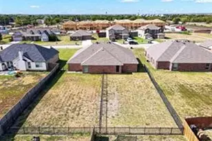 514 Harris St, Gunter, TX 75058 - Photo 34