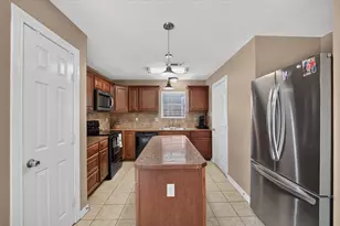 250 S Shore Pl, Lewisville, TX 75067 - Photo 12