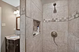 250 S Shore Pl, Lewisville, TX 75067 - Photo 18