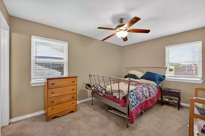 250 S Shore Place, Lewisville, TX 75067 - Photo 14