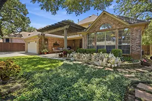 6009 Wallace Meadows Ct, Arlington, TX 76001 - Photo 8