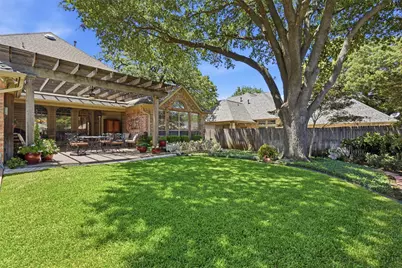 6009 Wallace Meadows Court, Arlington, TX 76001 - Photo 4