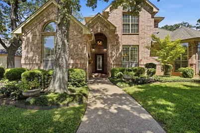 6009 Wallace Meadows Court, Arlington, TX 76001 - Photo 2