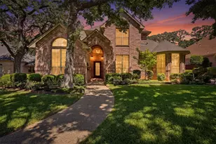 6009 Wallace Meadows Ct, Arlington, TX 76001 - Photo 1