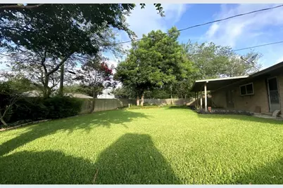 3417 Glenmont Drive, Fort Worth, TX 76133 - Photo 10