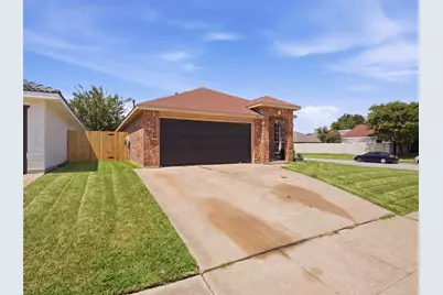 415 Cross Cut Drive, Arlington, TX 76018 - Photo 2