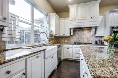 10404 Bartlett Drive, Frisco, TX 75035 - Photo 14