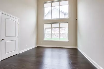 10404 Bartlett Drive, Frisco, TX 75035 - Photo 6
