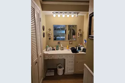 1914 Surrey Circle, Grand Prairie, TX 75050 - Photo 10