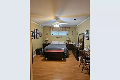 1914 Surrey Circle, Grand Prairie, TX 75050 - Photo 8