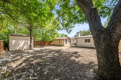 2110 Tompkins Drive, Grand Prairie, TX 75051 - Photo 36