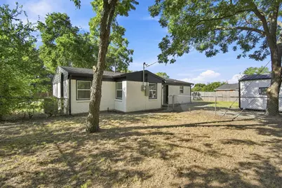703 Casa Linda Street, Ennis, TX 75119 - Photo 24