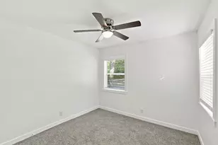703 Casa Linda St, Ennis, TX 75119 - Photo 22