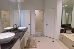 622 Crowley Rd, Arlington, TX 76012 - Photo 6