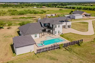 616 County Rd 903, Cleburne, TX 76033 - Photo 30
