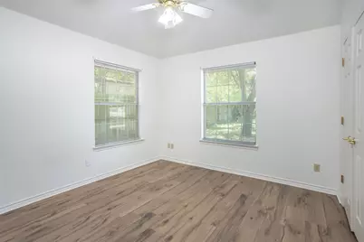 1423 S Howeth Street, Gainesville, TX 76240 - Photo 30
