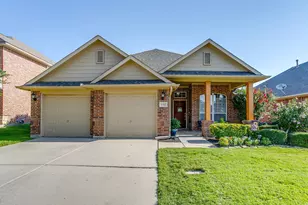 1337 Constance Dr, Fort Worth, TX 76131 - Photo 2