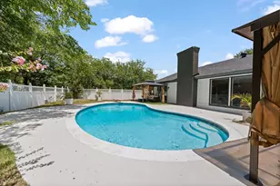202 Roaring Springs Dr, Joshua, TX 76058 - Photo 20