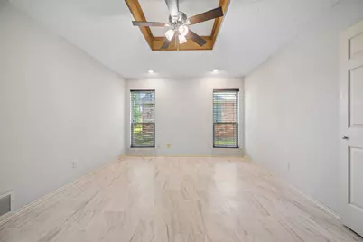 4203 Meadow Ridge Drive, Carrollton, TX 75010 - Photo 12