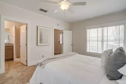 2700 College Avenue, Fort Worth, TX 76110 - Photo 18