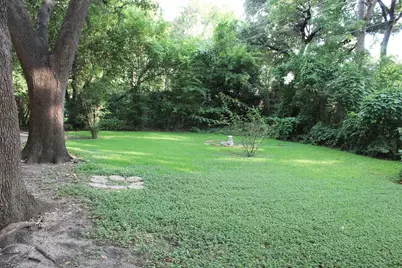 1210 Cozby Street S, Benbrook, TX 76126 - Photo 20