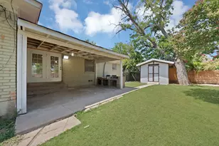8533 Blossom Ln, Dallas, TX 75227 - Photo 36