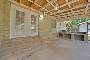 8533 Blossom Ln, Dallas, TX 75227 - Photo 34