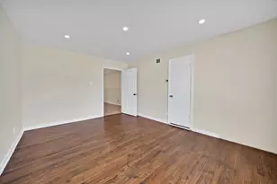 8533 Blossom Ln, Dallas, TX 75227 - Photo 30