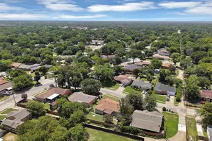 8533 Blossom Ln, Dallas, TX 75227 - Photo 8
