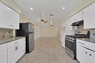 8533 Blossom Ln, Dallas, TX 75227 - Photo 28