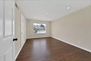 8533 Blossom Ln, Dallas, TX 75227 - Photo 22