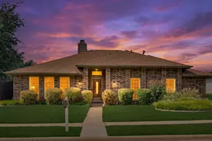 1208 Fox Hollow Dr, Carrollton, TX 75007 - Photo 1