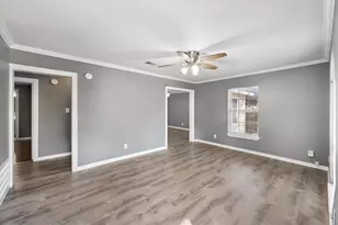 320 N 36th St, Corsicana, TX 75110 - Photo 2