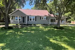 1100 E Franklin St, Hillsboro, TX 76645 - Photo 1
