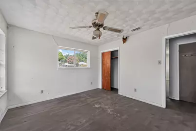 926 SE 5th Street, Grand Prairie, TX 75051 - Photo 26